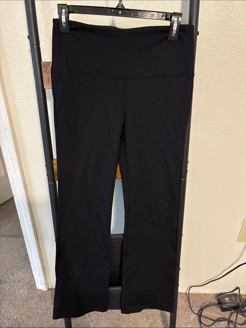 Liz Claiborne Black Bootcut Leggings